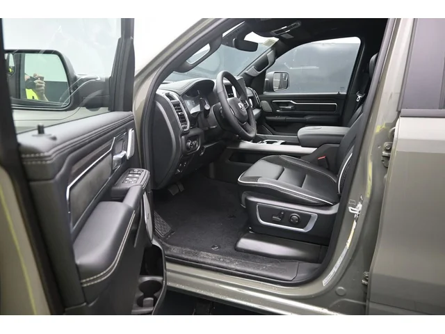 Nuevos RAM 1500 à Estados chez autogozo
