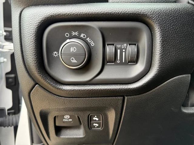 SEMINUEVOS RAM 1500 a Estados en autogozo