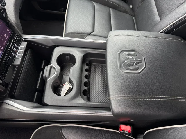 SEMINUEVOS RAM 1500 a Estados en autogozo