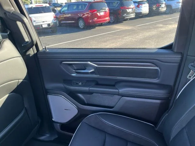Nuevos RAM 1500 à Estados chez autogozo