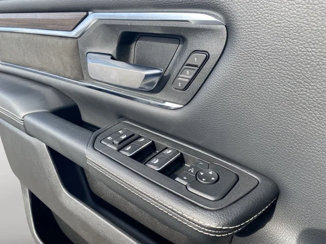 Nuevos RAM 1500 à Estados chez autogozo