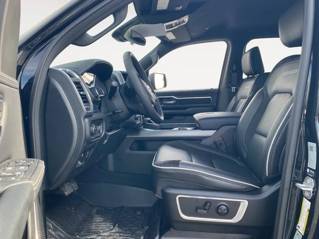 Nuevos RAM 1500 à Estados chez autogozo