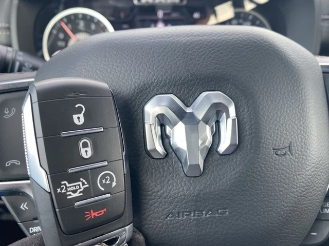 Nuevos RAM 1500 à Estados chez autogozo