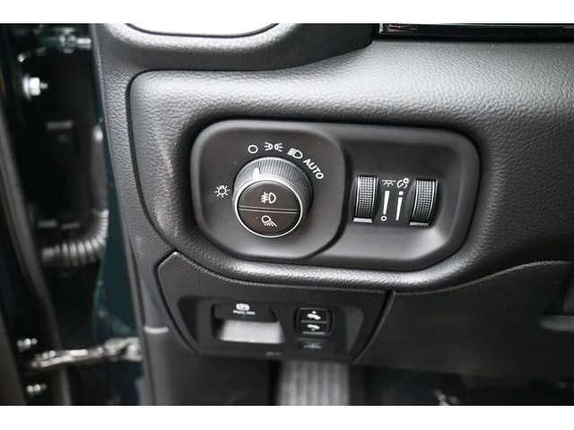 Nuevos RAM 1500 à Estados chez autogozo
