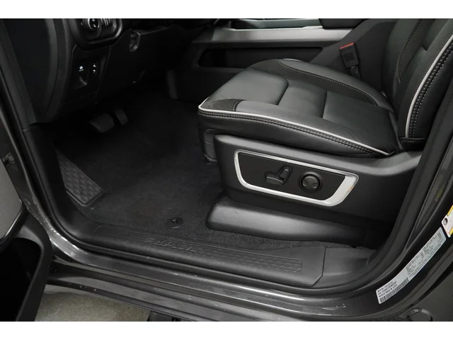 Nuevos RAM 1500 à Estados chez autogozo