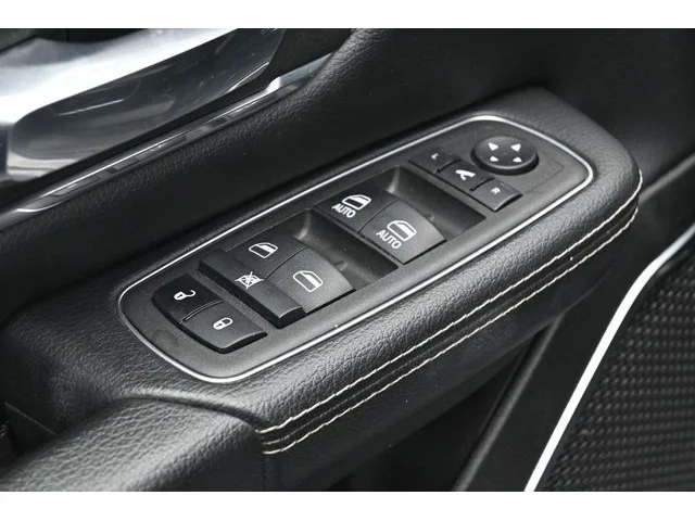 SEMINUEVOS RAM 1500 a Estados en autogozo