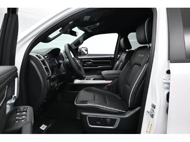 Nuevos RAM 1500 à Estados chez autogozo