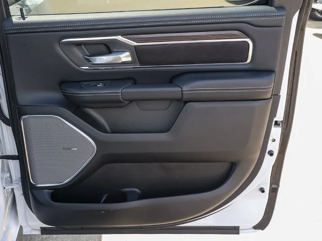 Nuevos RAM 1500 à Estados chez autogozo