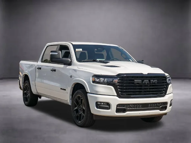 Nuevos RAM 1500 à Estados chez autogozo