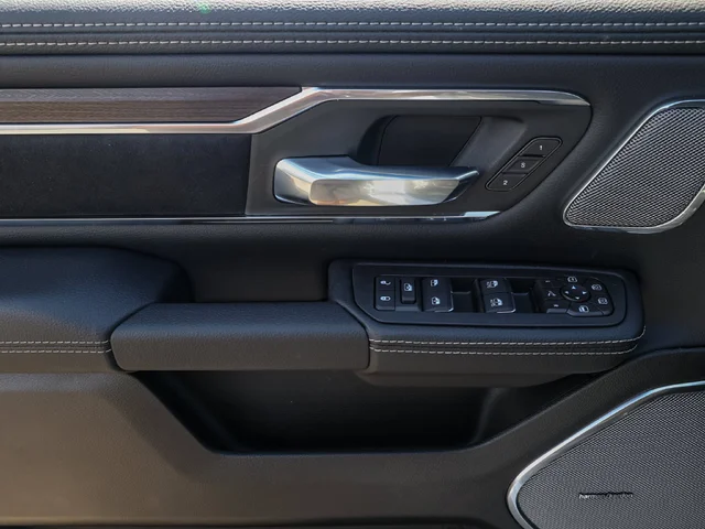 Nuevos RAM 1500 à Estados chez autogozo