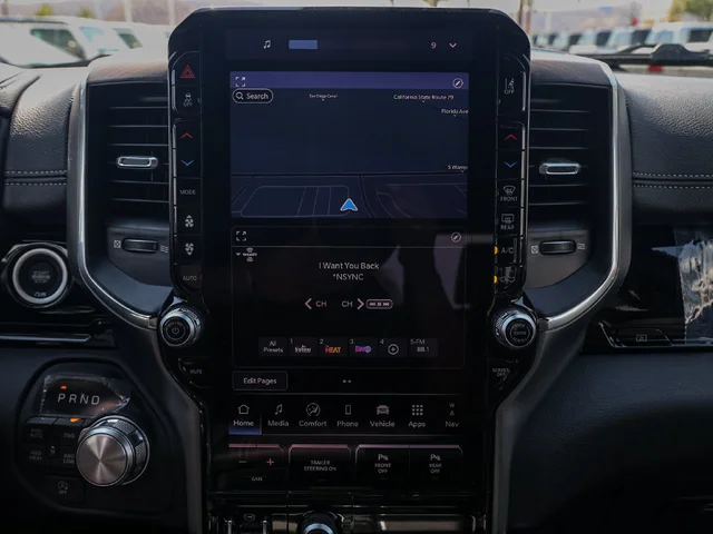 Nuevos RAM 1500 à Estados chez autogozo