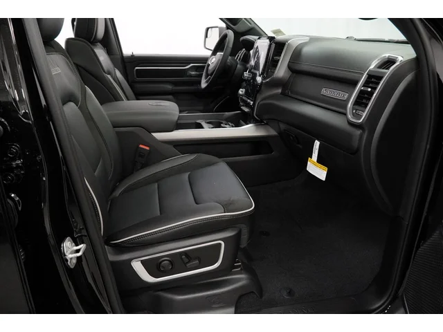 Nuevos RAM 1500 à Estados chez autogozo