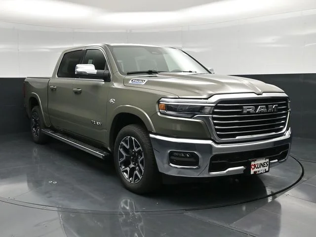 Nuevos RAM 1500 à Estados chez autogozo