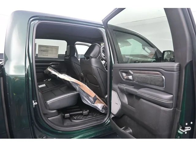 Nuevos RAM 1500 à Estados chez autogozo