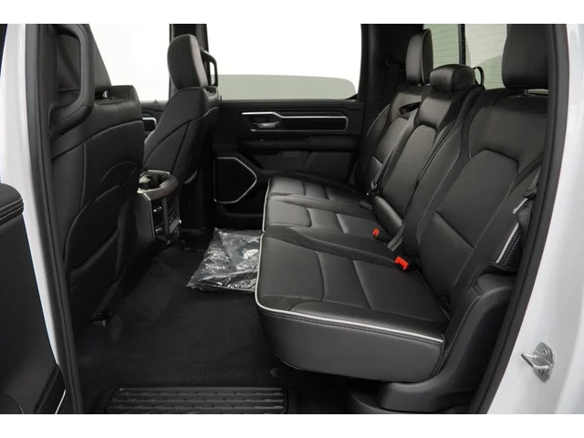 Nuevos RAM 1500 à Estados chez autogozo
