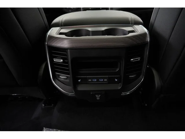 Nuevos RAM 1500 à Estados chez autogozo