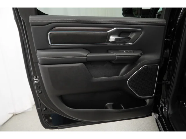 Nuevos RAM 1500 à Estados chez autogozo