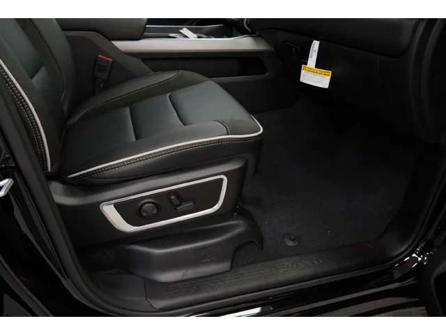 Nuevos RAM 1500 à Estados chez autogozo