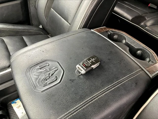SEMINUEVOS RAM 1500 a Estados en autogozo