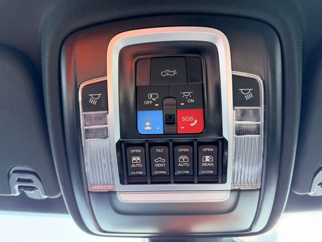 Nuevos RAM 1500 à Estados chez autogozo