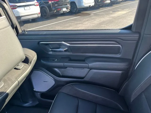 Nuevos RAM 1500 à Estados chez autogozo