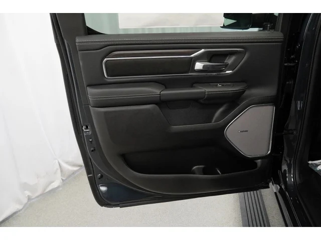 Nuevos RAM 1500 à Estados chez autogozo