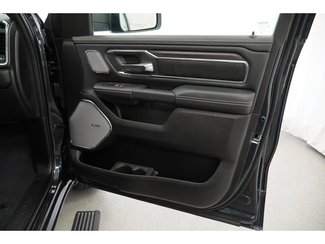 Nuevos RAM 1500 à Estados chez autogozo