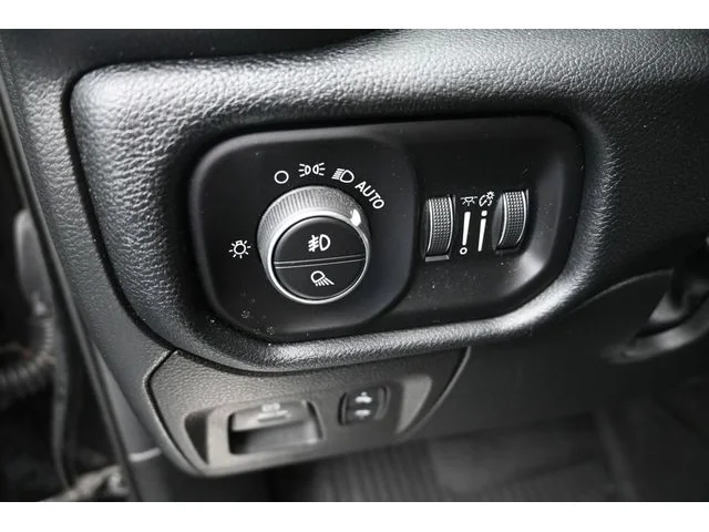 SEMINUEVOS RAM 1500 a Estados en autogozo