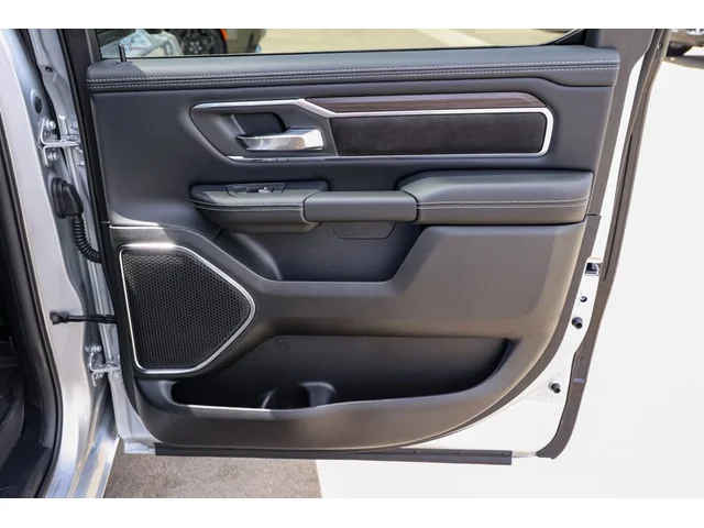 Nuevos RAM 1500 à Estados chez autogozo