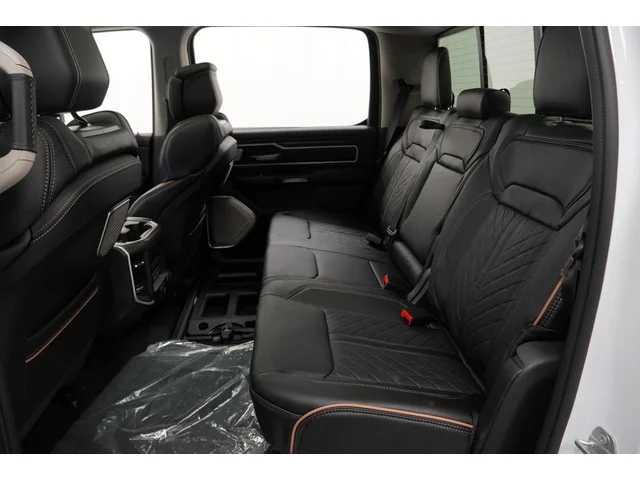 Nuevos RAM 1500 à Estados chez autogozo