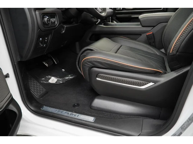 Nuevos RAM 1500 à Estados chez autogozo