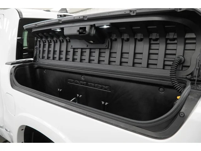 Nuevos RAM 1500 à Estados chez autogozo