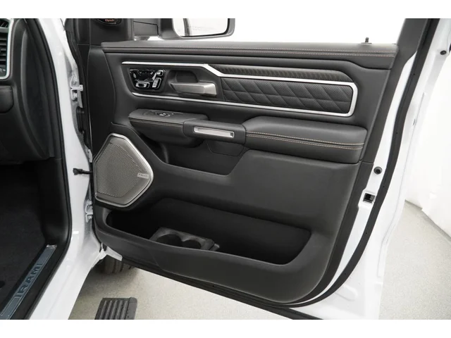 Nuevos RAM 1500 à Estados chez autogozo