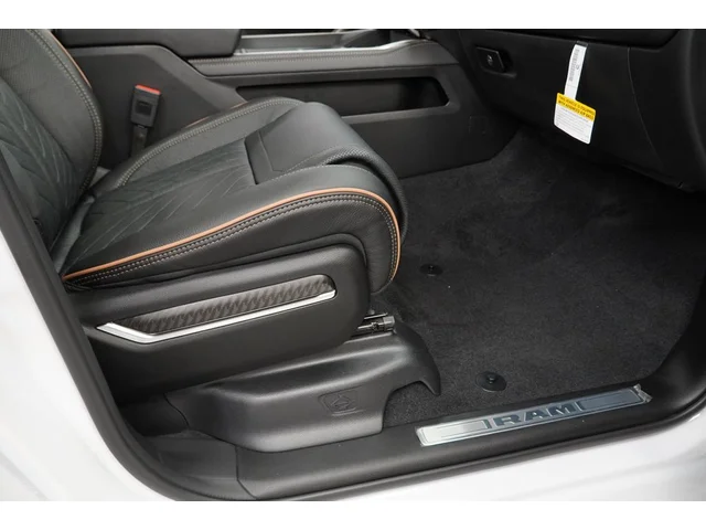 Nuevos RAM 1500 à Estados chez autogozo
