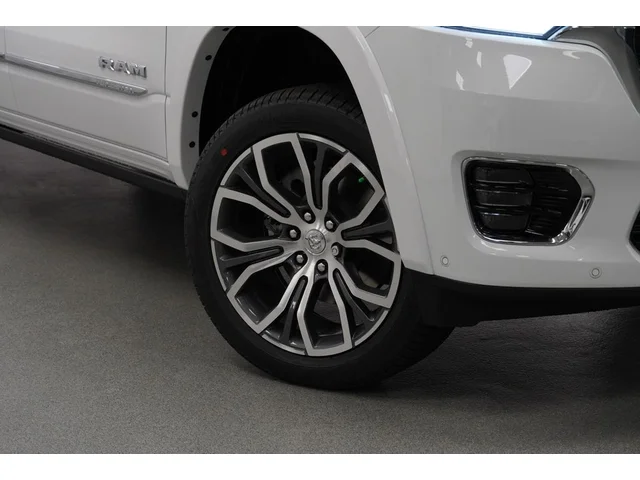 Nuevos RAM 1500 à Estados chez autogozo