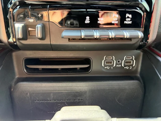 SEMINUEVOS RAM 1500 a Estados en autogozo