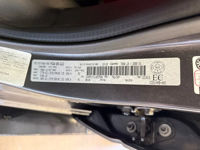 SEMINUEVOS RAM 1500 a Estados en autogozo