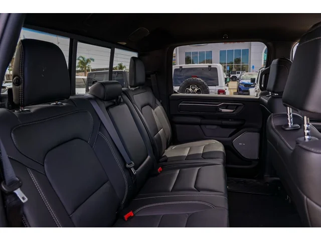 Nuevos RAM 1500 à Estados chez autogozo
