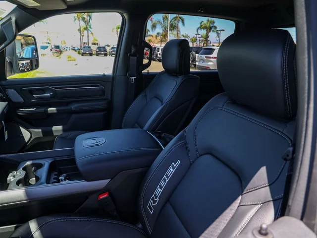 Nuevos RAM 1500 à Estados chez autogozo