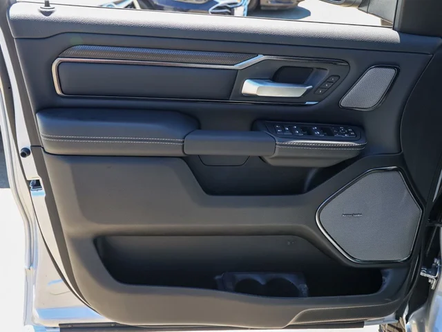 Nuevos RAM 1500 à Estados chez autogozo