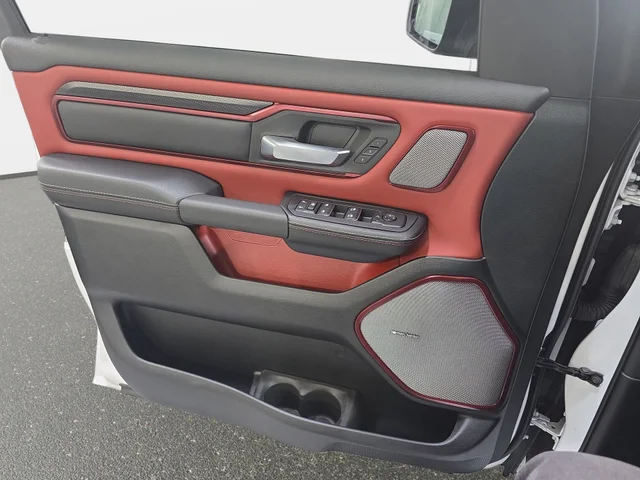 SEMINUEVOS RAM 1500 a Estados en autogozo