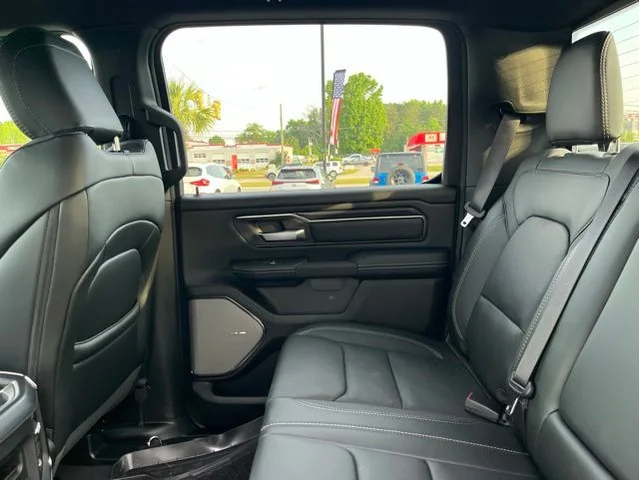 Nuevos RAM 1500 à Estados chez autogozo