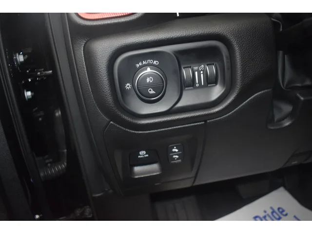 SEMINUEVOS RAM 1500 a Estados en autogozo