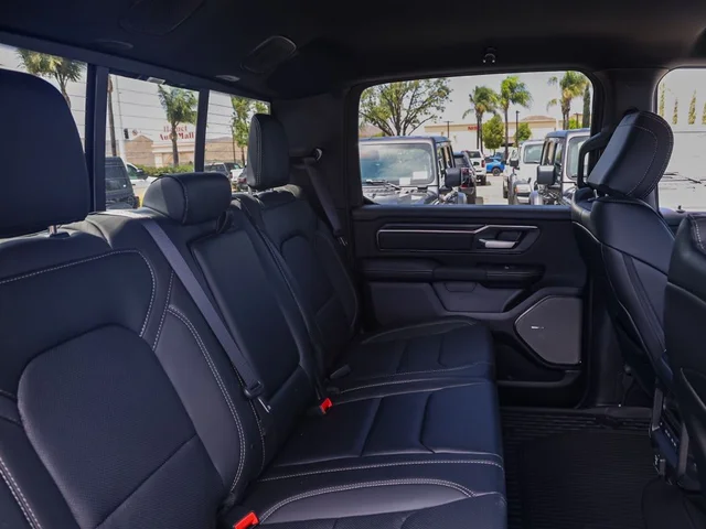Nuevos RAM 1500 à Estados chez autogozo