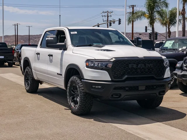 Nuevos RAM 1500 à Estados chez autogozo