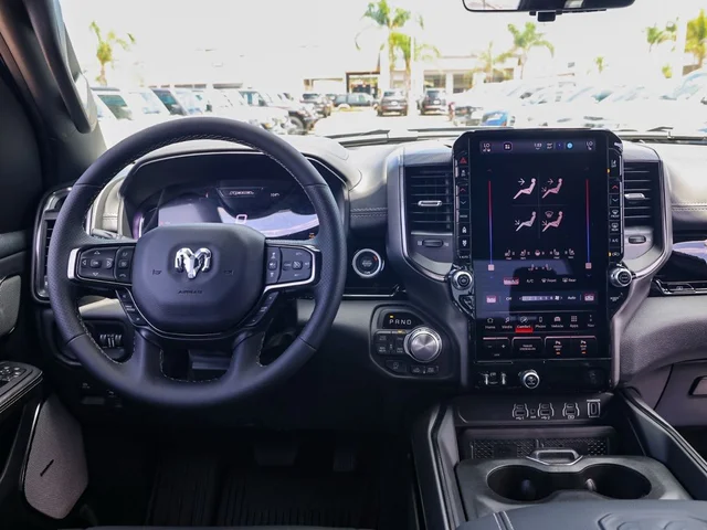 Nuevos RAM 1500 à Estados chez autogozo