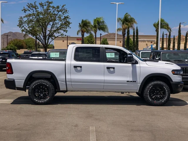 Nuevos RAM 1500 à Estados chez autogozo
