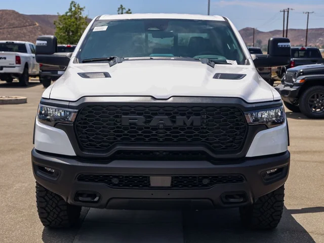 Nuevos RAM 1500 à Estados chez autogozo