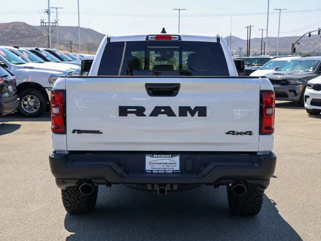 Nuevos RAM 1500 à Estados chez autogozo