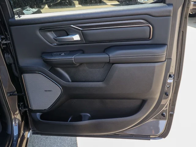 Nuevos RAM 1500 à Estados chez autogozo